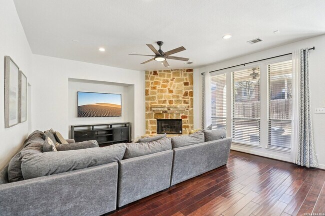 Photo - 21706 Miranda Hill