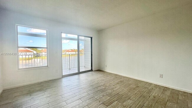 Photo - 258 Cypress Point Dr Unit 258