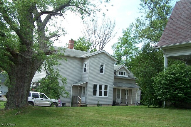 Photo - 15962 Pierce St Unit B