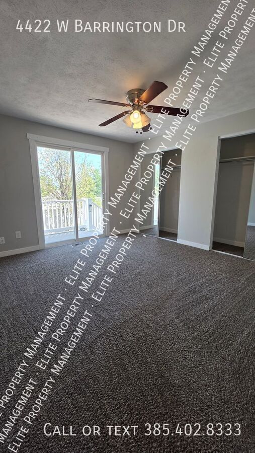 Photo - 4422 Barrington Dr