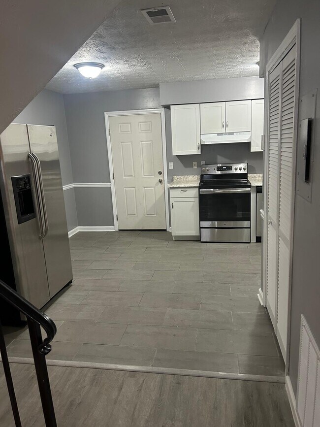 Photo - 2713 Evans Mill Dr