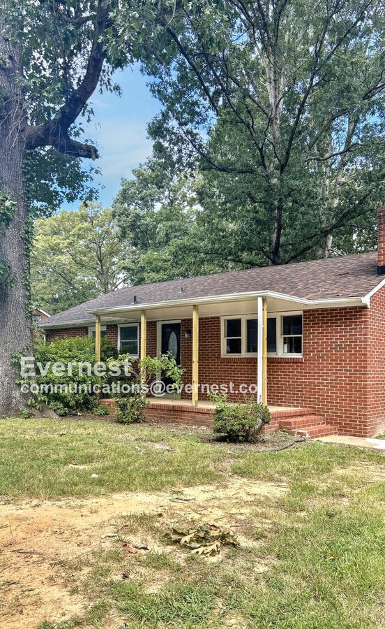 Photo - 1112 Clauson Rd House