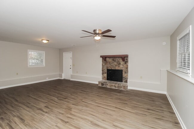 Photo - 2737 Pine Mountain Cir