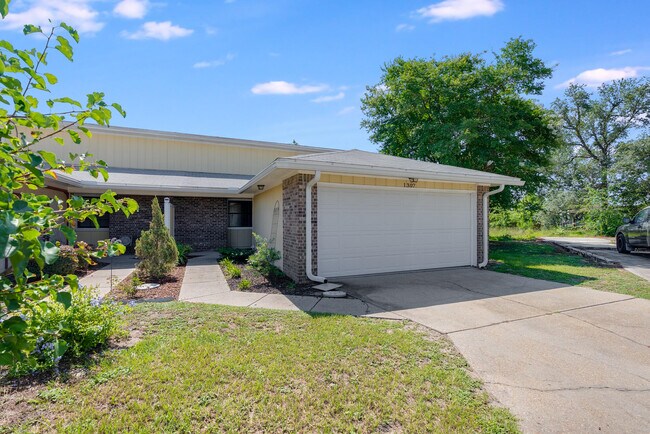 Photo - 1307 Calabria Rd