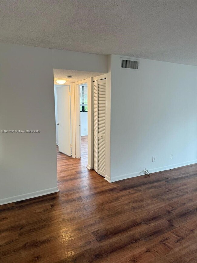 Photo - 1850 N Congress Ave Unit 405