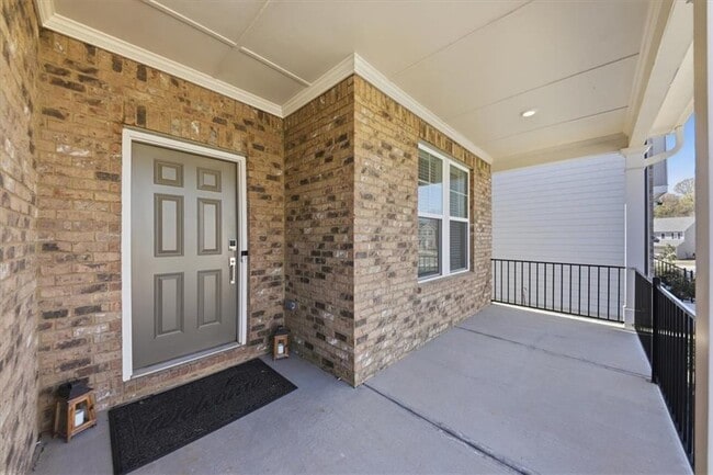 Photo - 3939 Alderstone Dr