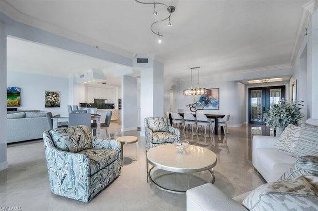 4811 Island Pond Ct