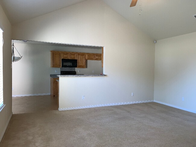 Photo - 100 Camden Ct