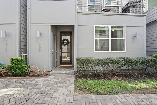 Photo - 1739 Eado Point Ln