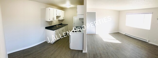 Very Nice Updated, Sunny 2 bed - Very Nice Updated, Sunny 2 bed Apartment Unit E