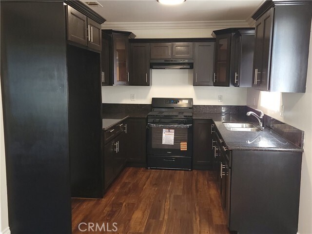 Photo - 1719 W 39th St