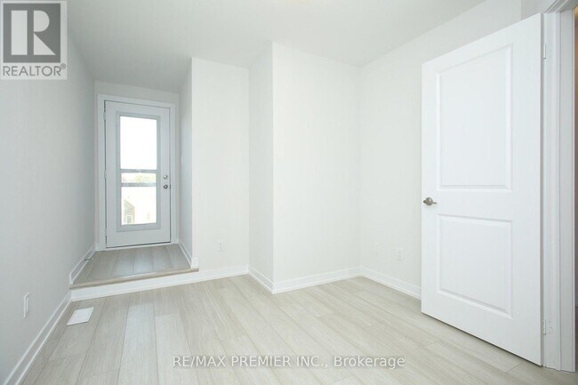Photo - 128 Brockley Dr