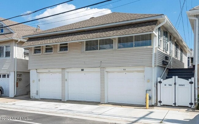 Building Photo - 172 1st Ave