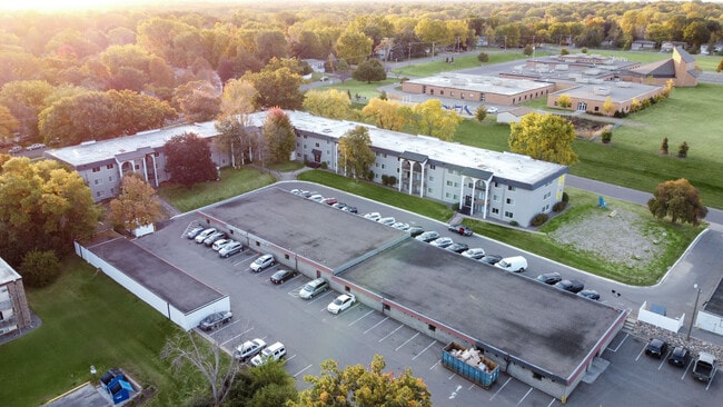 Building Photo - Morada