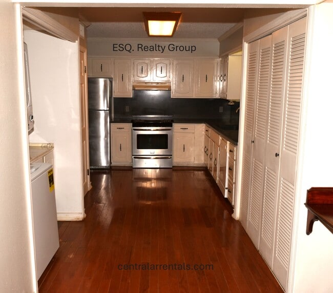 Photo - 201 Audubon St