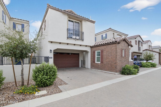 Photo - 1567 E Shannon St