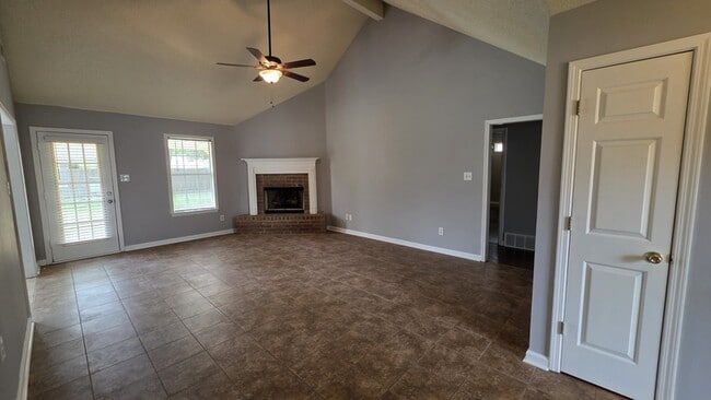 Photo - 1471 Wolf Ridge Dr