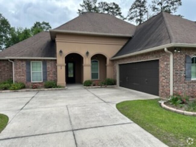 Building Photo - Available Now! Rental