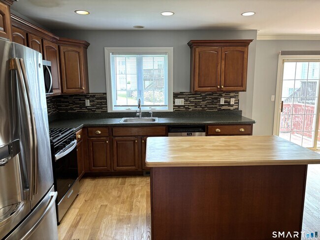 Photo - 1260 Cutspring Rd Unit 1260