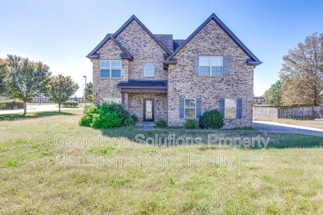 Building Photo - 1634 Earl Ct