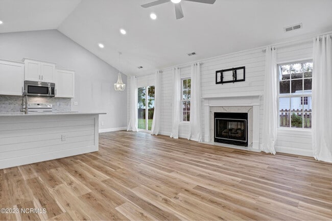 Photo - 310 Citation Ln