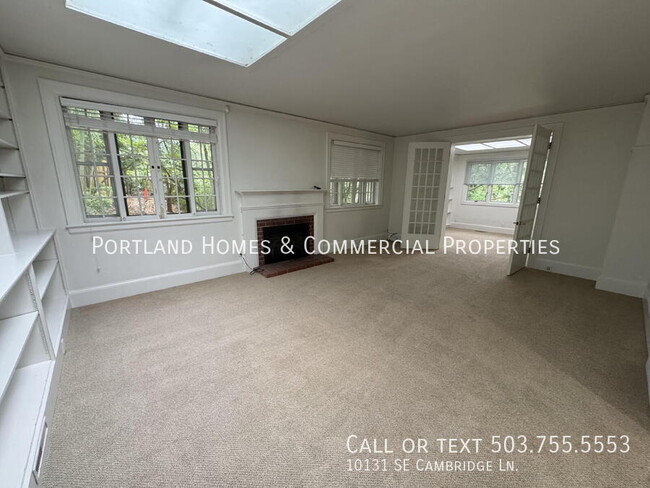 Photo - 10131 SE Cambridge Ln