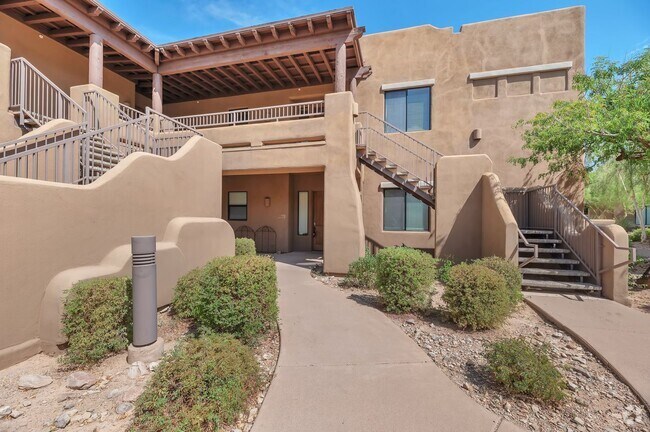 Building Photo - Beautiful 2-Bedroom Condo in Prime Scottsd...
