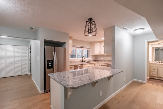 Photo - 6601 Sweetwater Ln SE