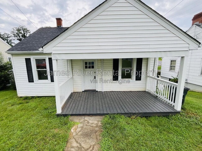Photo - 2020 Rose Ln