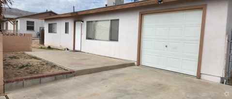 Building Photo - 6250 Morongo Rd Rental