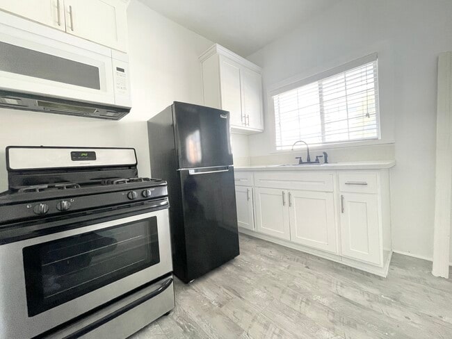 Photo - 979 S Oxford Ave Los Angeles, CA 90006 Unidad 106