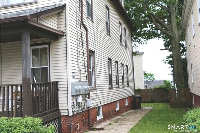 Photo - 21 Williams St Unit 3rd FL