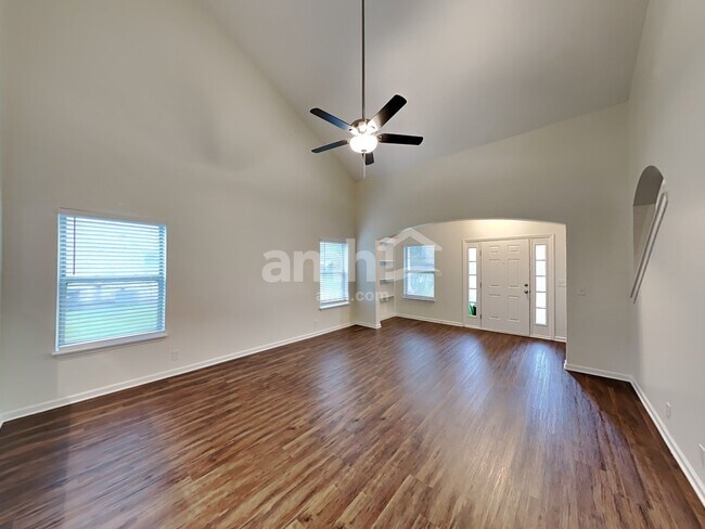 Photo - 3331 Foxside Ln