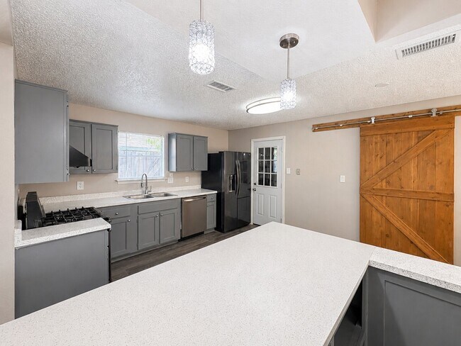 Photo - 10806 Parkland Woods Dr
