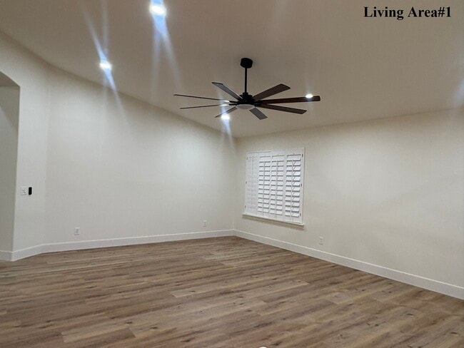 Living area#1 - 461 E Pinto Dr