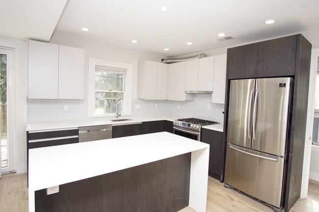 Photo - 3 Evandale Ter Unit 1