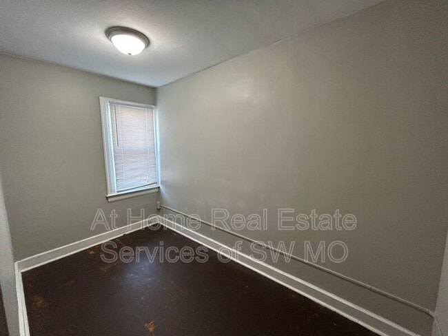 Photo - 217 W Grand St Unit #6