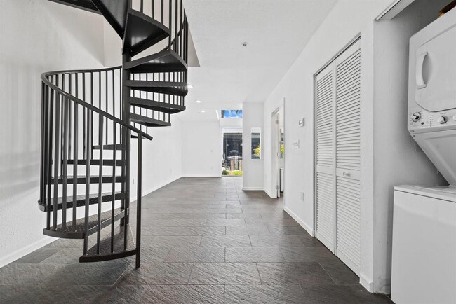 Photo - 1490 SE 15th St Unidad 104