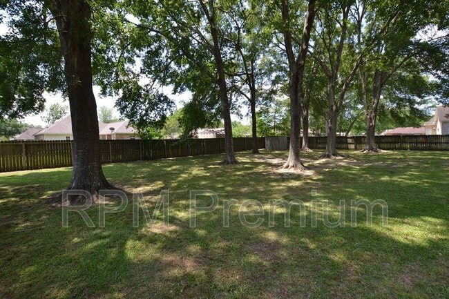 Photo - 2214 Alice St