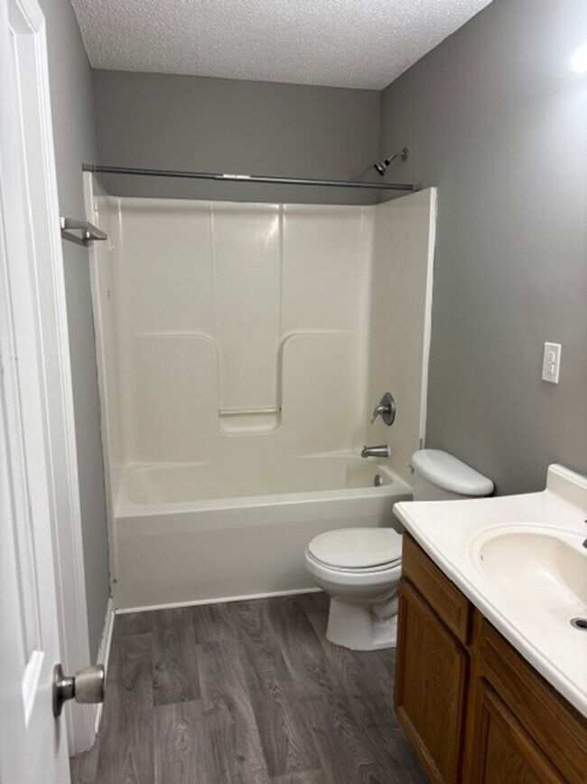 Photo - 1751-1753 HARVELL ST. Unit 1753