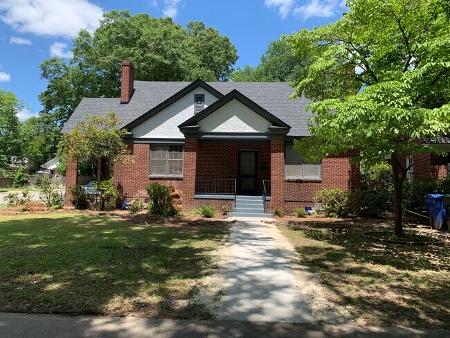 Fachada de la casa con porche - 2603 Kiawah Ave Unidad Kiawah Avenue