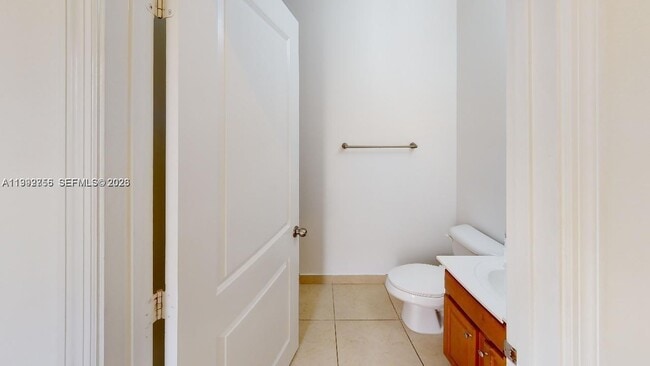 Photo - 460 NE 194th Terrace