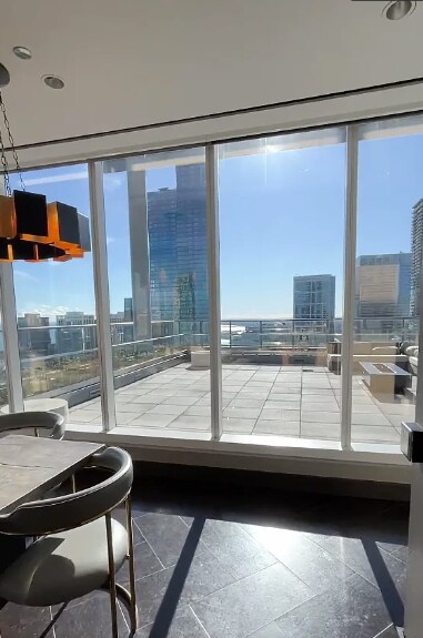 50th Floor Residence Lounge - 455 N Park Dr Apartamentos Unidad 2407