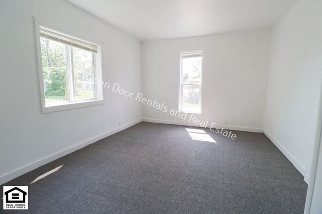 Photo - 918 W King St Unidad #1