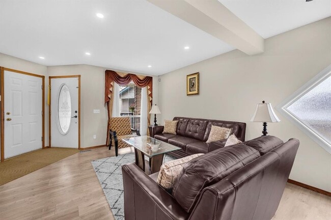 Photo - 119 Taracove Estate Dr NE