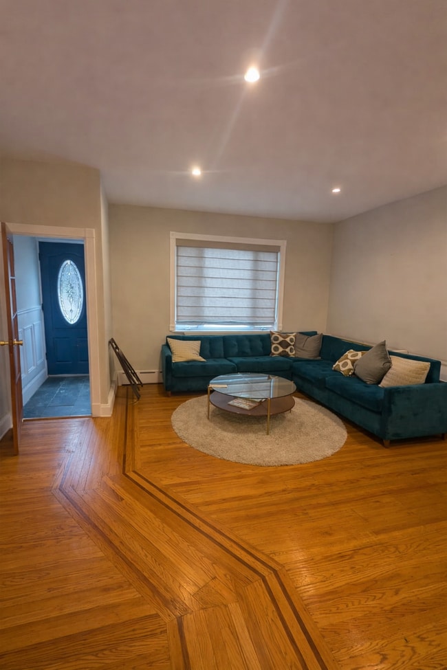 Photo - 2005 S 13th St