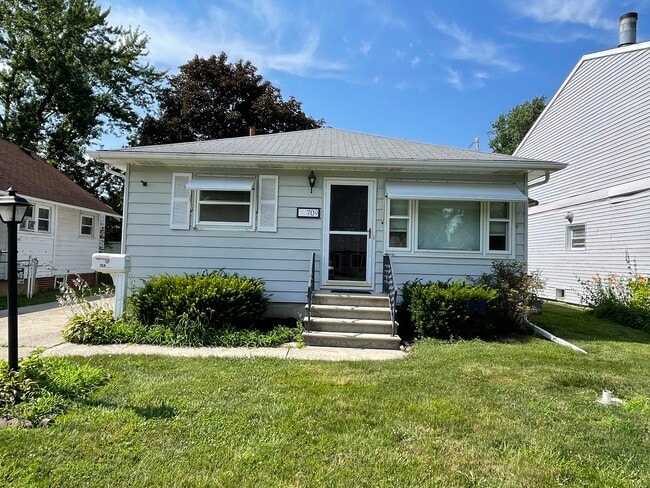 Building Photo - 709 Sackett St Rental