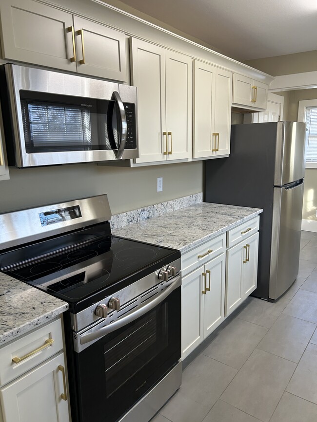 Photo - 404 Delaware Ave