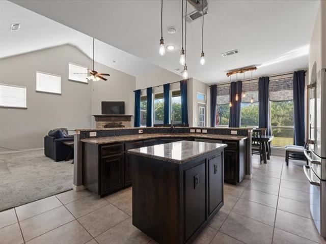 Photo - 654 Plum Dr