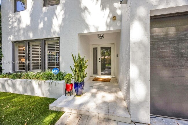 Photo - 1117 Alberca St